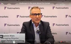 箱板紙產(chǎn)能過剩+市場需求疲軟，巨頭們的并購能否破局？