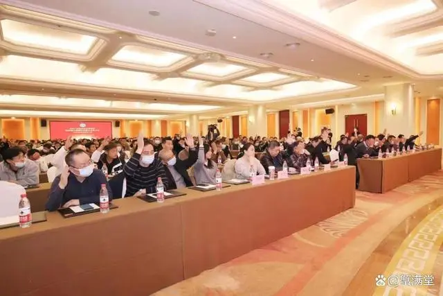 江西省印刷復(fù)制業(yè)協(xié)會(huì)第八屆會(huì)員代表大會(huì)暨換屆選舉大會(huì)召開