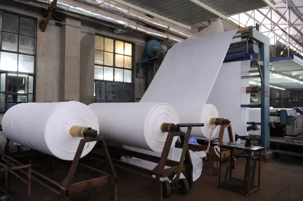 減產(chǎn)、停機消息頻出 4月造紙業(yè)罕見遇冷